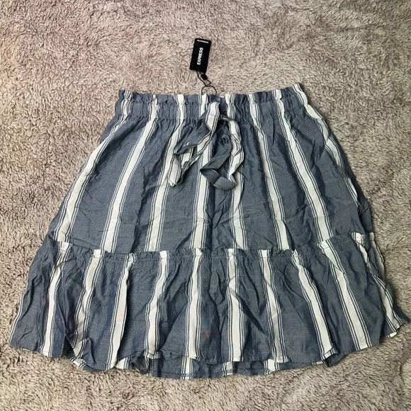 Express Women’s Striped Skirt Blue and white Ruffle Skirt Size S New - Picture 3 of 15